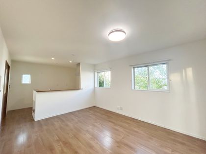 宝塚市野上5丁目【戸建】 リビング