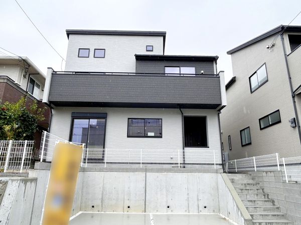 宝塚市中山五月台1丁目【新築戸建】2号棟 外観 宝塚市中山五月台1丁目【新築戸建】2号棟 外観