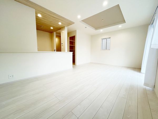 宝塚市安倉中4丁目【新築戸建】 リビング