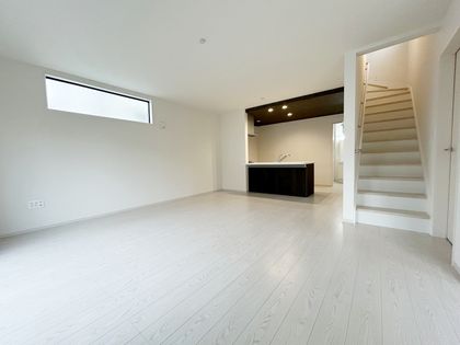 宝塚市中山桜台2丁目【新築戸建】 リビング