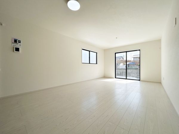 宝塚市末成町【新築戸建】3号地 リビング 宝塚市末成町【新築戸建】3号地 リビング