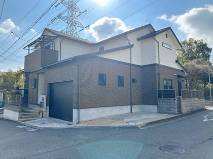 川西市けやき坂5丁目【戸建】 外観