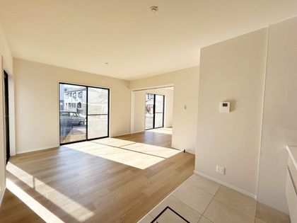 宝塚市川面4丁目【戸建】 リビング