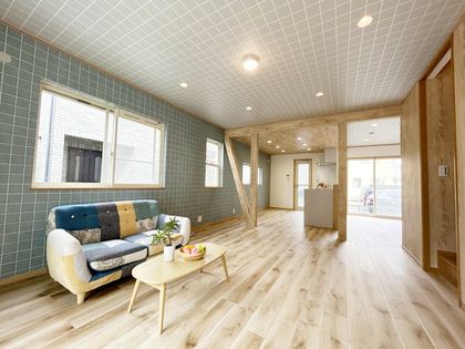 宝塚市末成町【戸建】 リビング