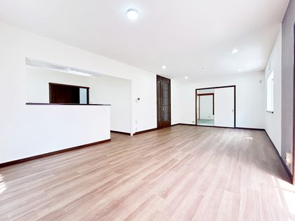 西宮市北六甲台1丁目【戸建】 リビング