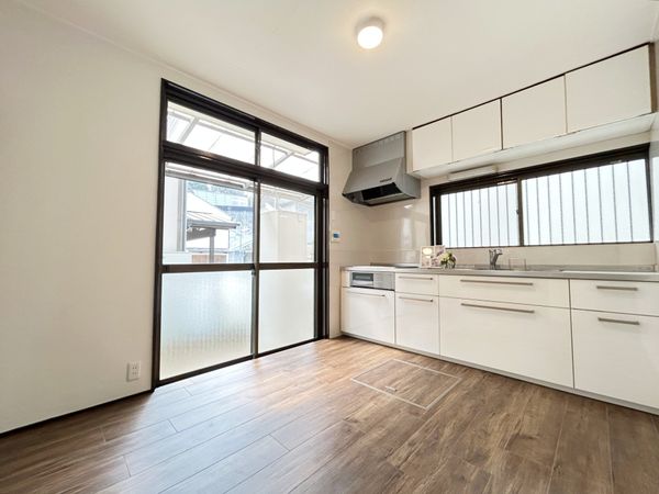 西宮市名塩3丁目【戸建】 リビング 西宮市名塩3丁目【戸建】 リビング