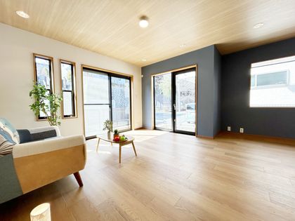 宝塚市光ガ丘2丁目【戸建】 リビング