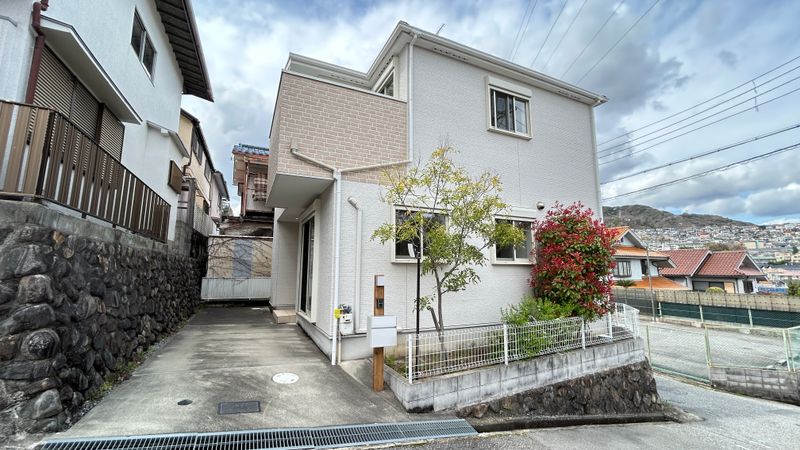 宝塚市野上5丁目【戸建】 外観