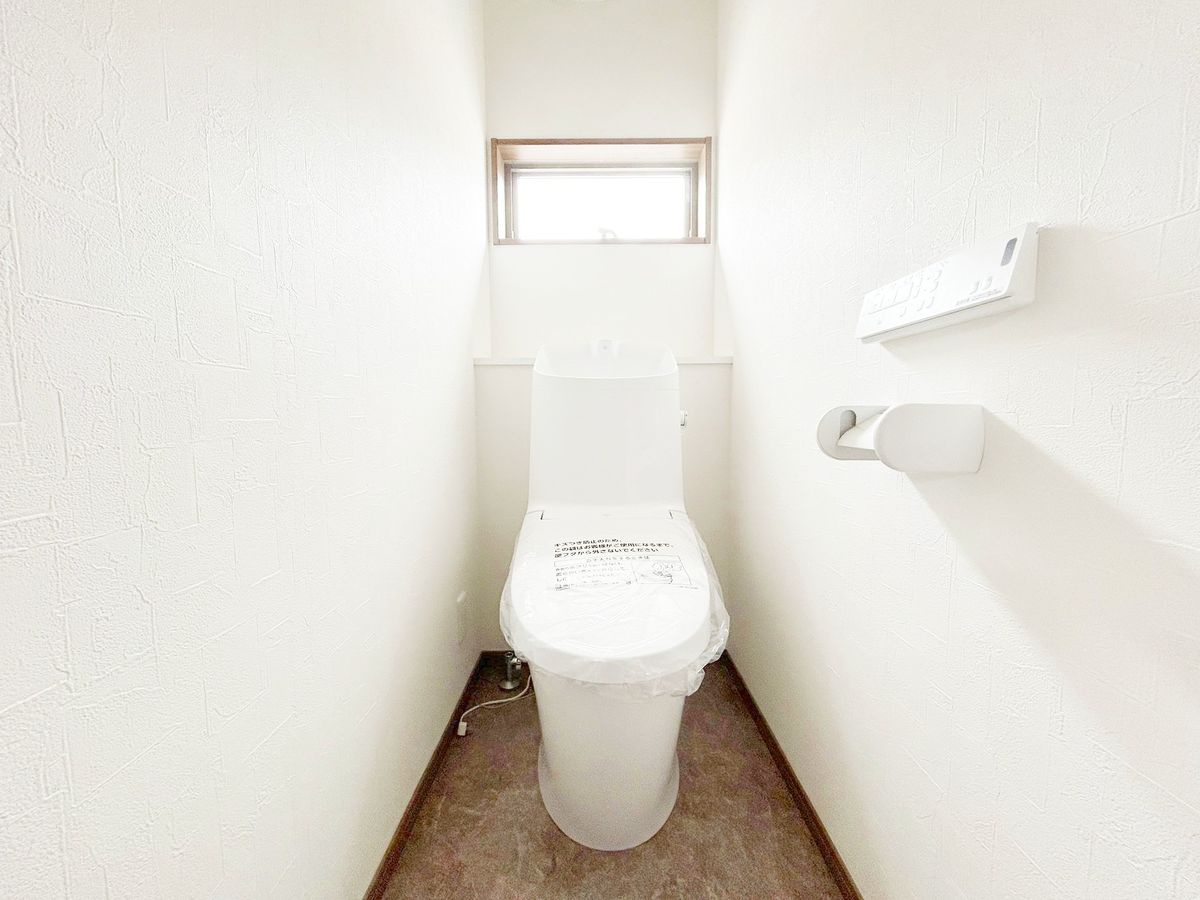 西宮市北六甲台4丁目【新築戸建】 トイレ トイレ