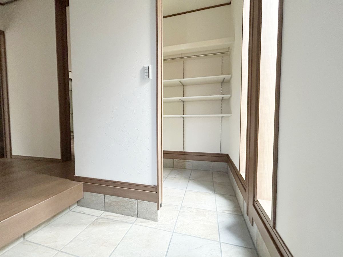西宮市北六甲台4丁目【新築戸建】 玄関 玄関