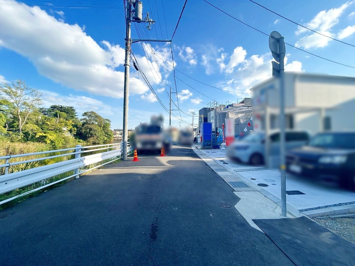 西宮市生瀬東町【新築戸建】6号棟 前面道路含む外観 前面道路含む外観