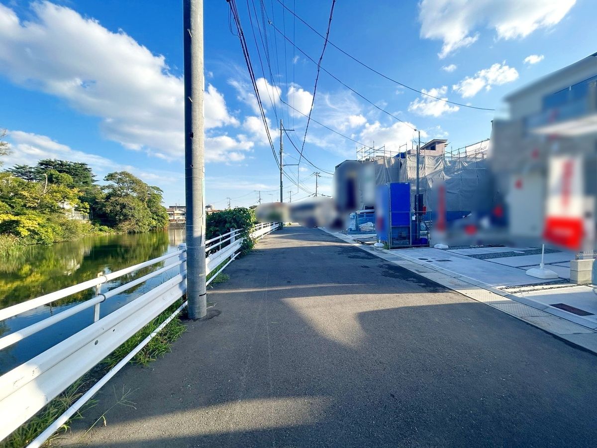 西宮市生瀬東町【新築戸建】6号棟 前面道路含む外観 前面道路含む外観