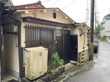 宝塚市花屋敷荘園三丁目【戸建】 外観