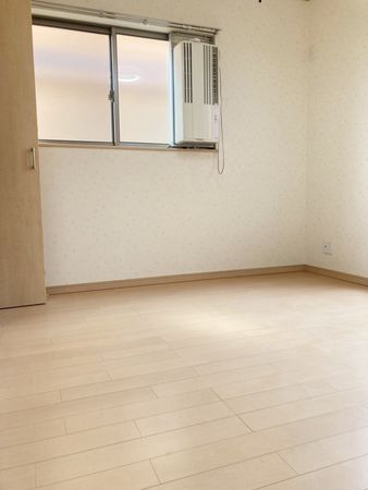 宝塚市すみれガ丘一丁目【戸建】 洋室約5.0帖