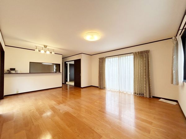宝塚市中山台1丁目【戸建】 リビング 宝塚市中山台1丁目【戸建】 リビング