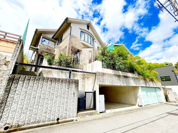 宝塚市御殿山2丁目【戸建】 外観 宝塚市御殿山2丁目【戸建】 外観