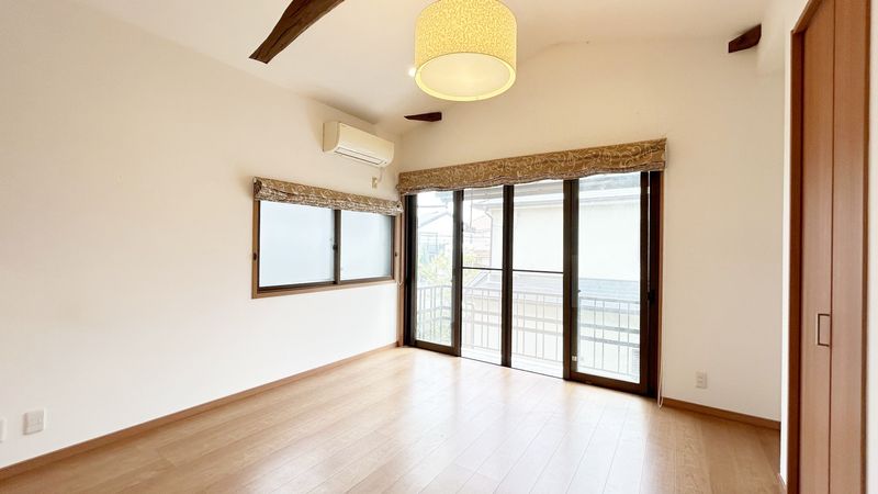 宝塚市南口2丁目【戸建】 リビング