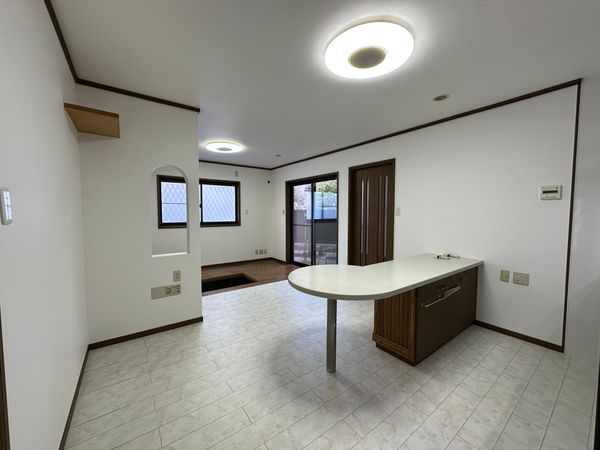 宝塚市安倉南4丁目【戸建】 リビング 宝塚市安倉南4丁目【戸建】 リビング