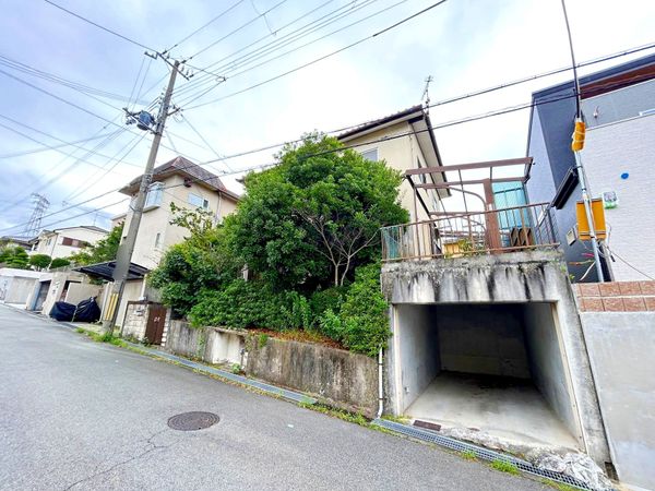 西宮市北六甲台1丁目【戸建】 前面道路含む外観 西宮市北六甲台1丁目【戸建】 前面道路含む外観