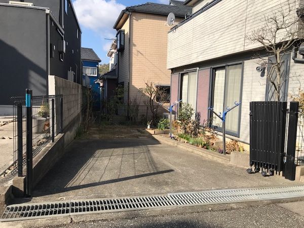 西宮市生瀬東町【戸建】 駐車場 西宮市生瀬東町【戸建】 駐車場