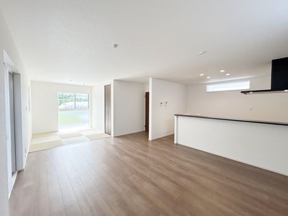 宝塚市安倉北1丁目 3号棟 新築戸建 リビング