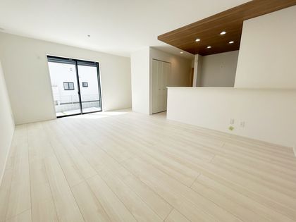 宝塚市鶴の荘 新築戸建 2号棟 リビング
