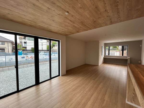 宝塚市中山五月台1丁目【新築戸建】 リビング 宝塚市中山五月台1丁目【新築戸建】 リビング