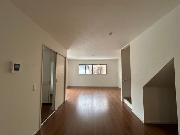 宝塚市末成町【新築戸建】 リビング
