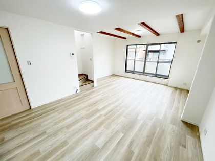 宝塚市高司3丁目【戸建】 リビング