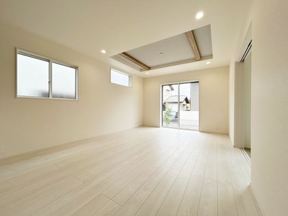 宝塚市中山五月台3丁目【新築戸建】 リビング