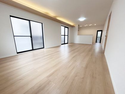 宝塚市星の荘【戸建】 リビング