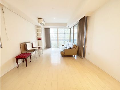 グランドメゾン宝塚清荒神 リビング