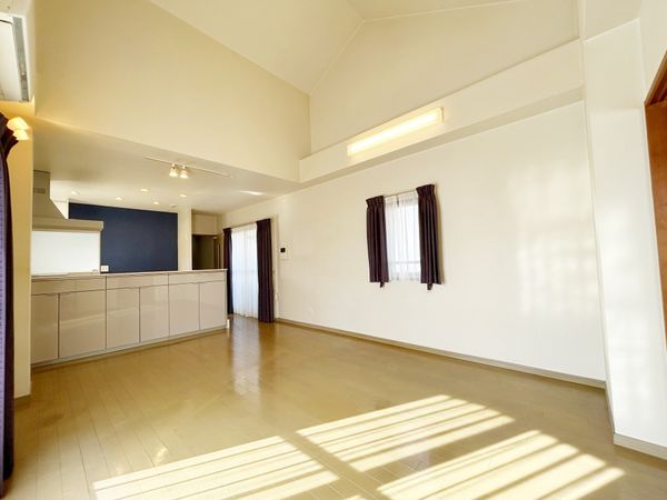 グランドメゾン西宮名塩 2番館 リビング