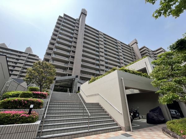 ラ・ビスタ宝塚 ウエストウイング二番館 外観 ラ・ビスタ宝塚 ウエストウイング二番館 外観