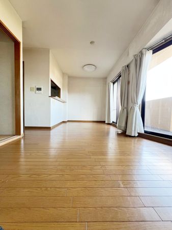 西宮名塩グリーンマンション リビング