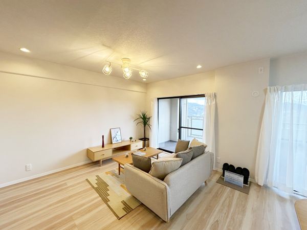 ラ・ビスタ宝塚 ウエストウイング・オクシア リビング ラ・ビスタ宝塚 ウエストウイング・オクシア リビング