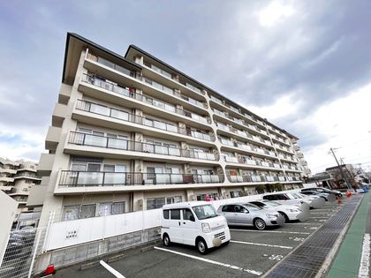 シティー逆瀬川 外観