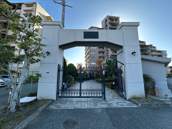 ドミネ花屋敷 エントランス ドミネ花屋敷 エントランス