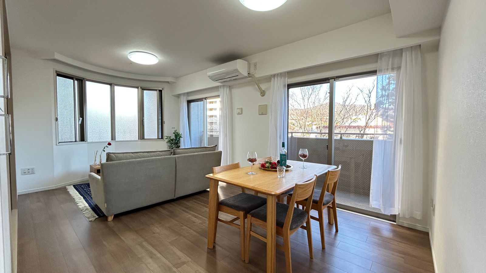 ライオンズマンション宝塚武庫川町 リビング リビング