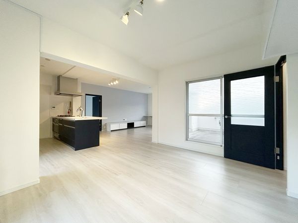 シェラビア東山台五番街 110号棟 リビング