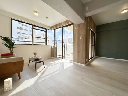 フォルム逆瀬川 リビング