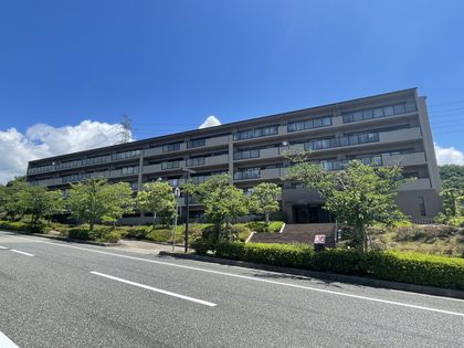 西宮名塩ウィンディヒルズ Ⅰ番館 外観