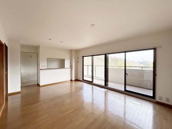 西宮名塩ウィンディヒルズ Ⅰ番館 リビング