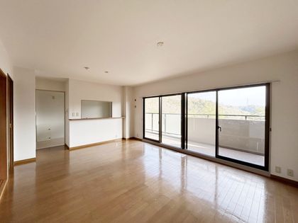 西宮名塩ウィンディヒルズ Ⅰ番館 リビング