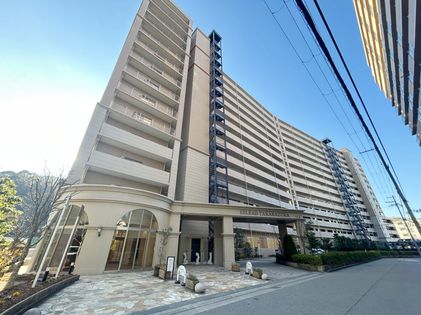 エスリード宝塚 外観