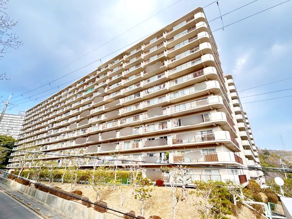 ジャルダン宝塚中山台弐番館 A棟 外観