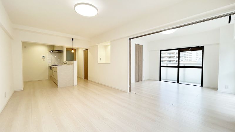 サニークレスト宝塚 リビング サニークレスト宝塚 リビング