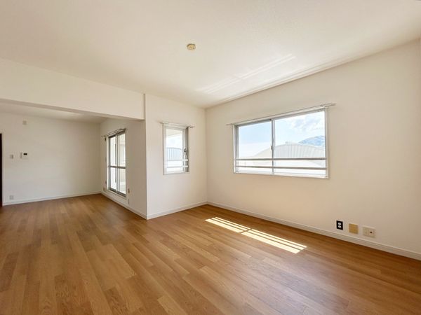 シェラビア東山台五番街 111号棟 リビング リビング