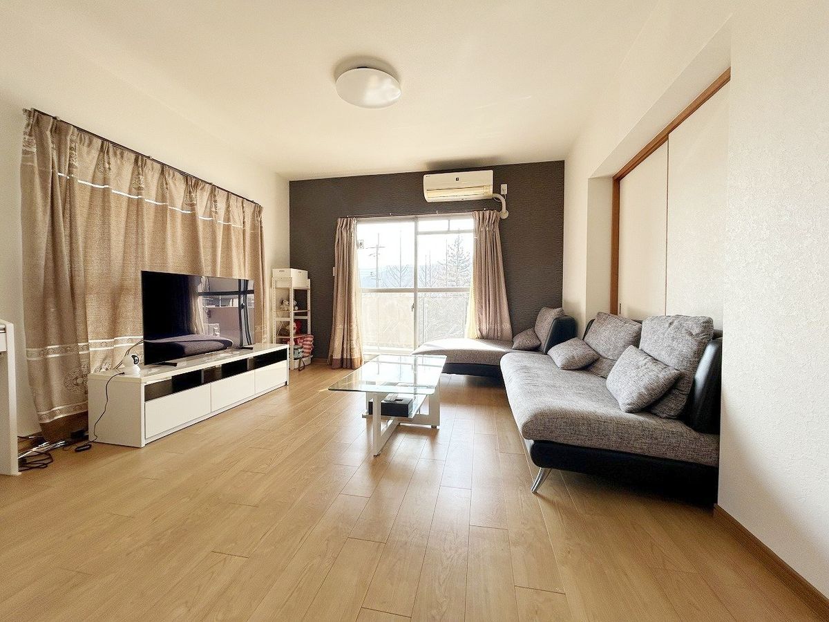 グランドメゾン西宮名塩 1番館 リビング リビング