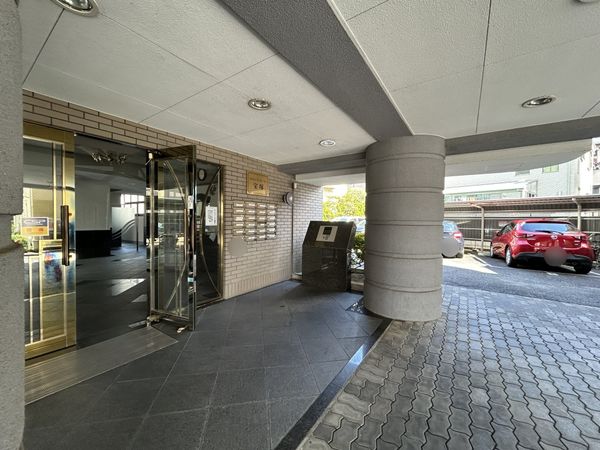 エテルノ・ディモーラー宝塚 エントランス エテルノ・ディモーラー宝塚 エントランス